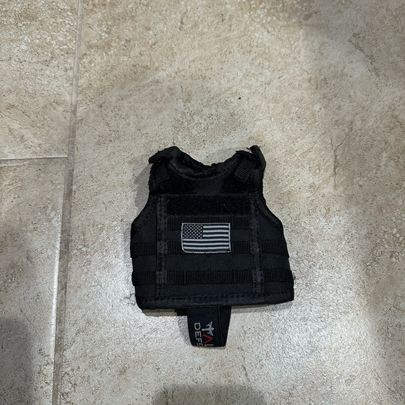 MOLLE VEST DRINK HOLDER | BLACK - Picture 1 of 7